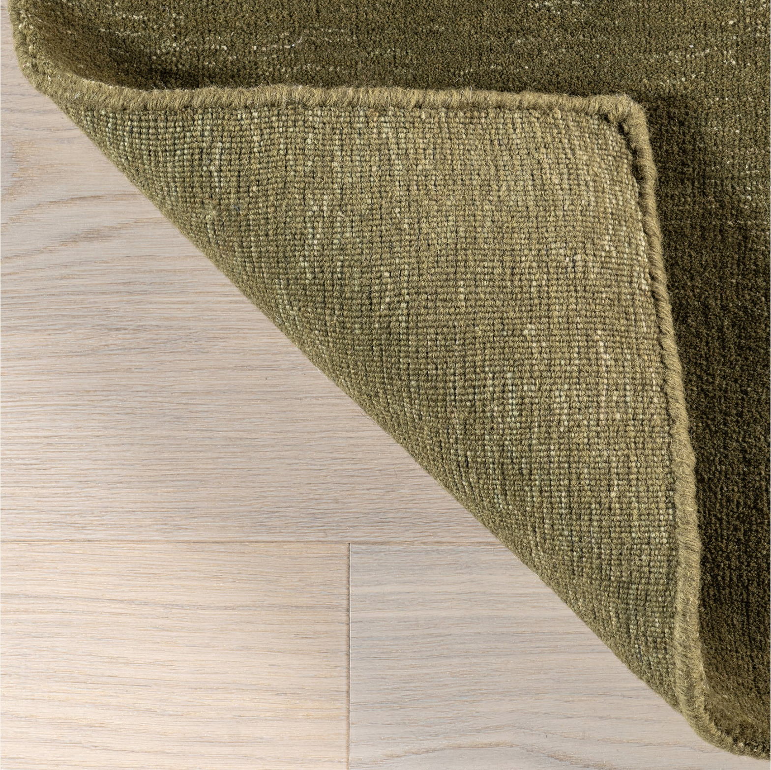 Tapis de laine moucheté - Olive